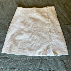 Cute White knitted Mini Skirt with Slit